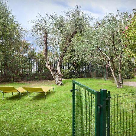 Apartment Frader Otto With Lake View Тори дел Бенако Екстериор снимка